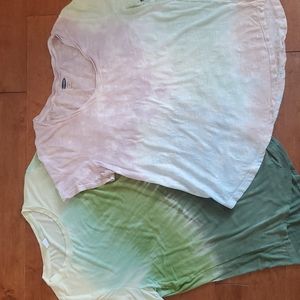 Old Navy tie dye tshirt